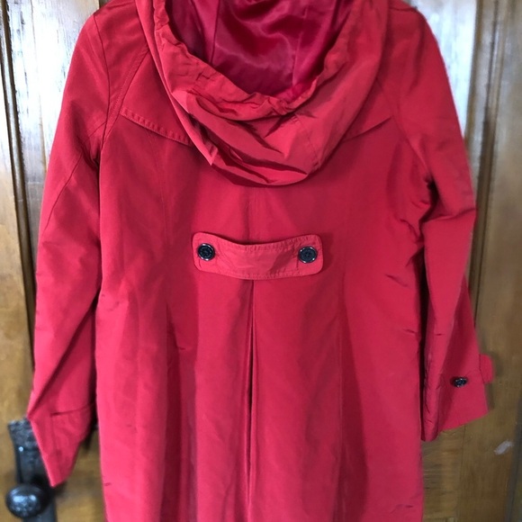 Lands' End Lined Red Trench Coat with High Collar and Hood - Picture 3 of 14